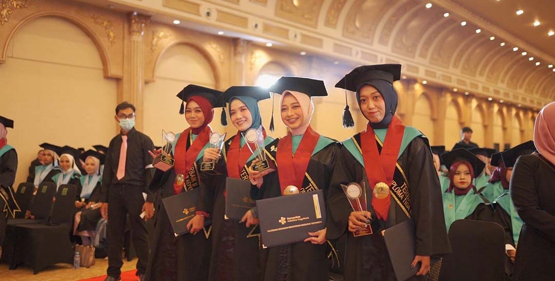 Wisuda poltekkes kemenkes yogyakarta